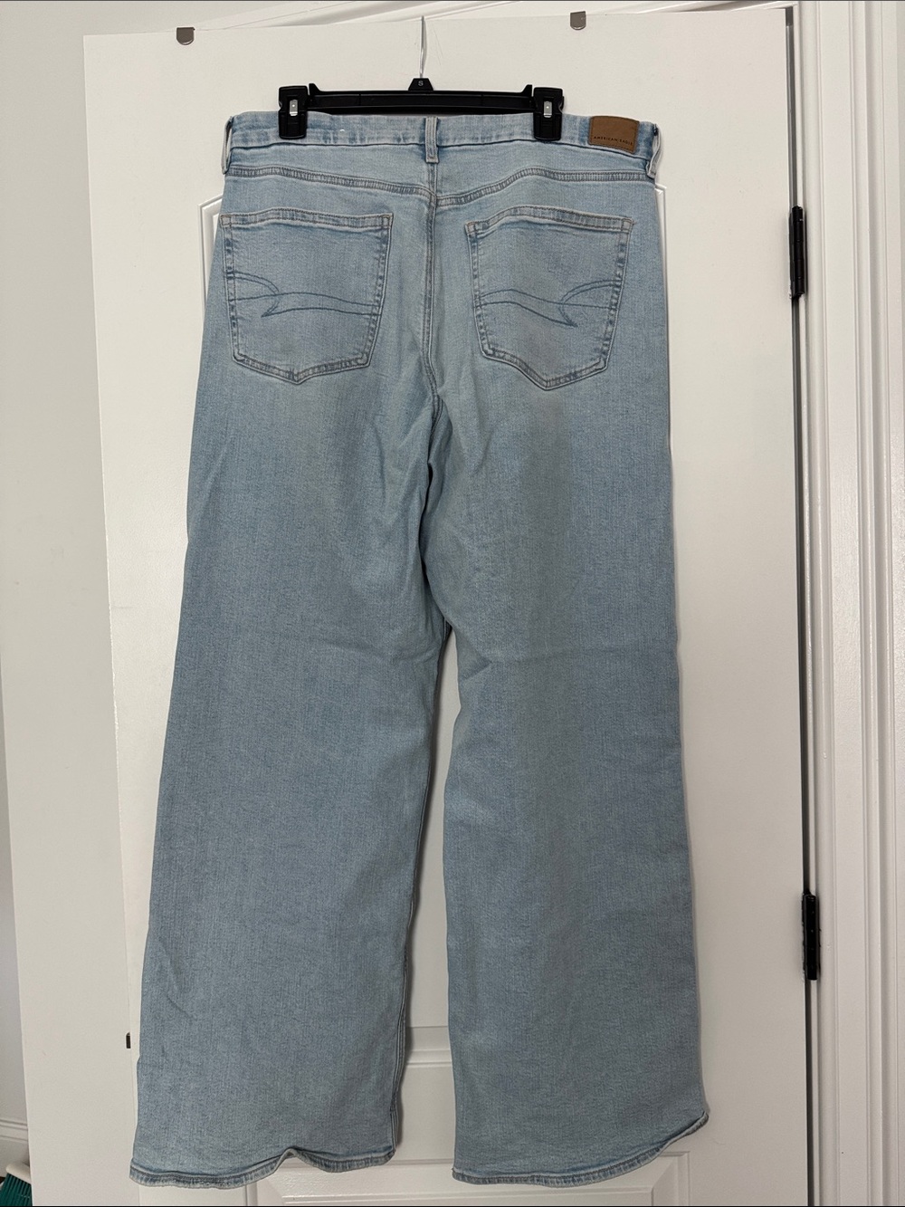 American Eagle Outfitters Light Blue Denim Jeans